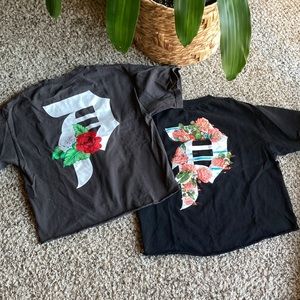 Lot of 2 - Primitive cropped Tees